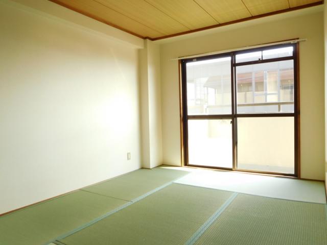 男山オークマンション303号室　